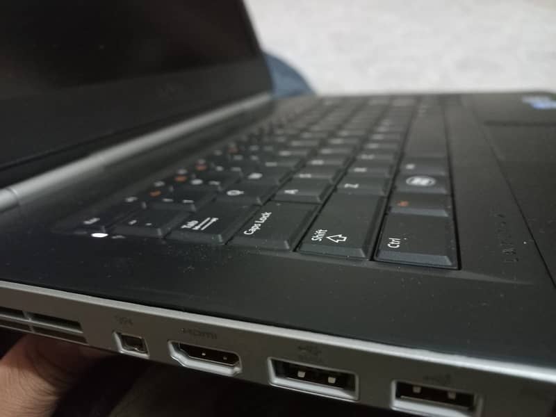 Dell Latitude 5430 Core i3 - 3rd Gen 3