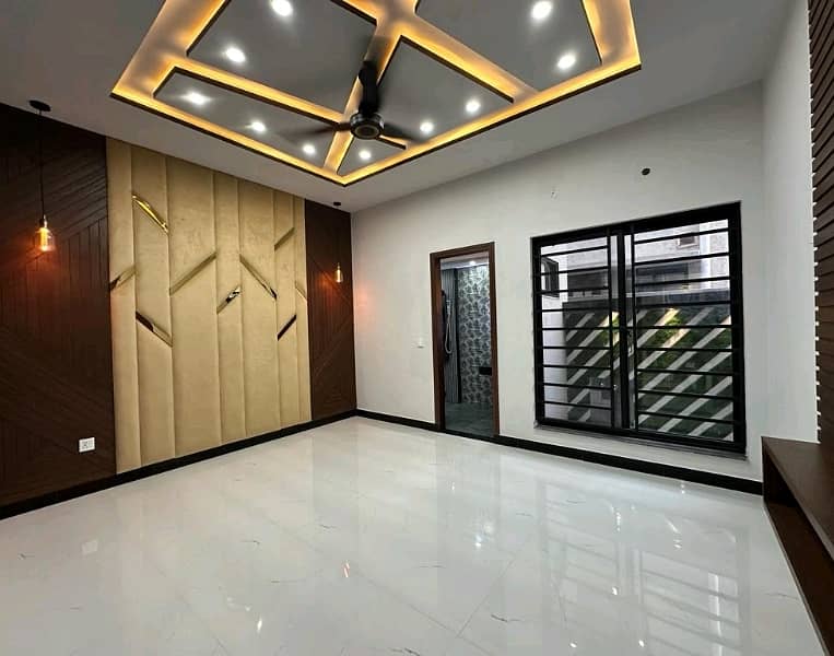 Ideal 5 Marla House Available In Bahria Town - Sector C, Lahore 0