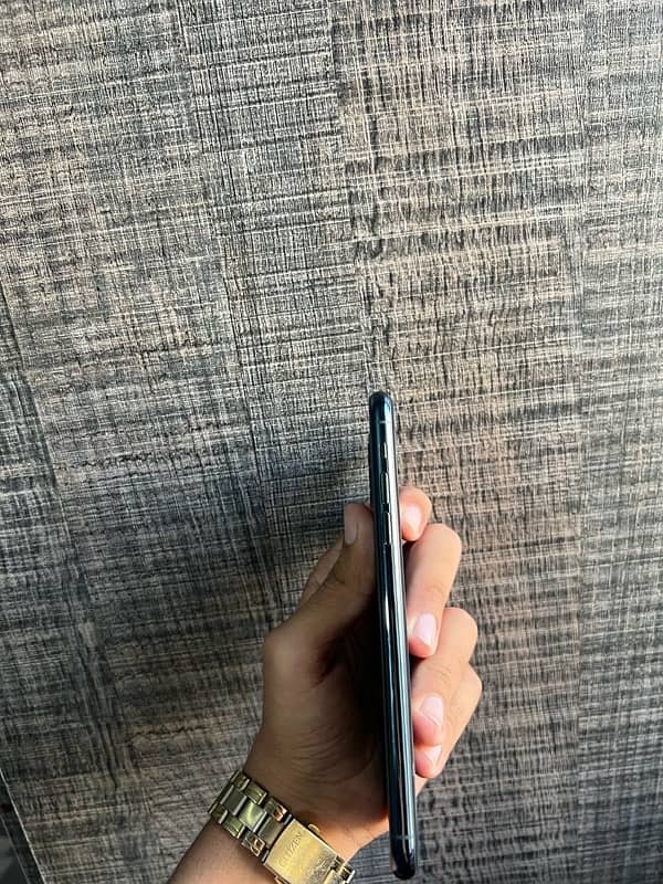 iphone 11 pro max 256 Gb Factory 2