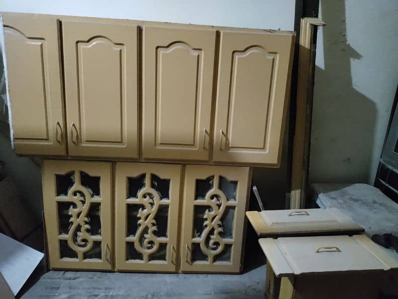 kitchen cabinet for sale good condition 1