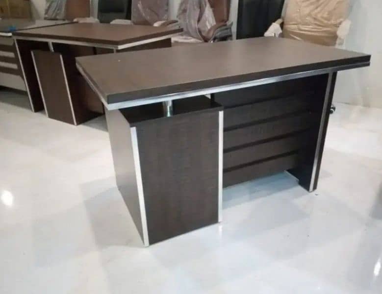 Vip office executive table available h with cash on delivery . 14