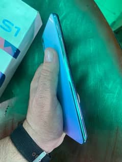 vivo s1 frount funger 4/128 with box charger 100org