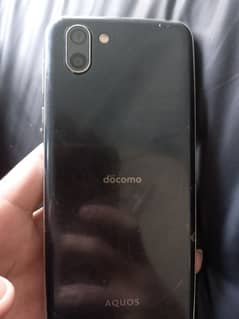 Aquos r2