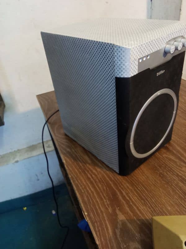 bass amp and Sony lyrics speaker 5.1 chanal 11