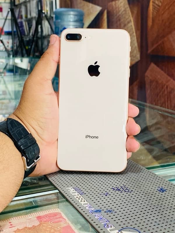 iPhone 8plus 2