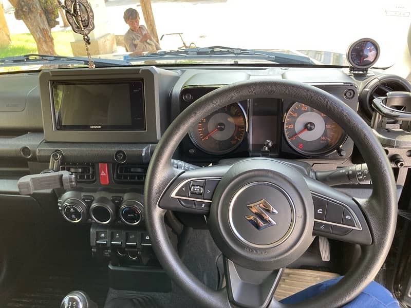 Suzuki Jimny 2019 17