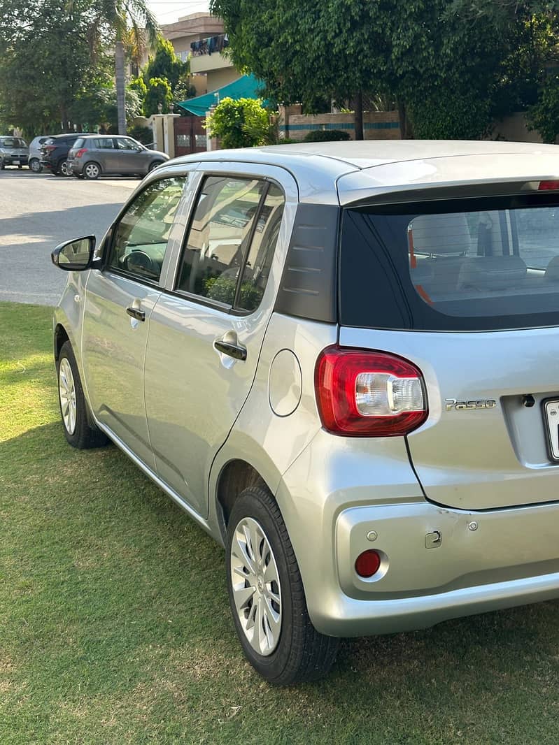 Toyota Passo X 2018 3