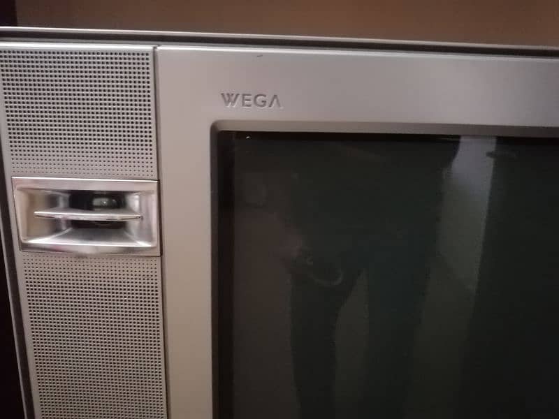 Sony Wega 21 inch  orignal like new 0