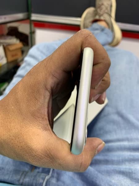 Iphone 11 128GB Dual Sim Approved 5