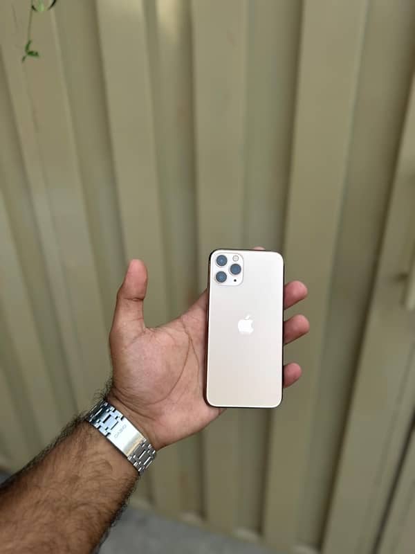 Iphone 11 pro (256 GB) factory unlock 0