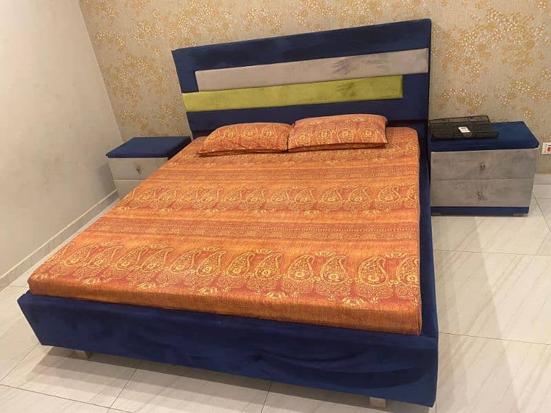 Queen size bed/bed/bed set/wooden bed new poshish 3