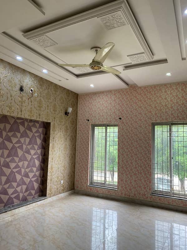 Ten Marla House in Rafi Block Bahria Town Lahore 15