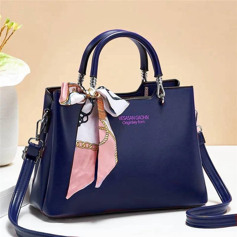 50% off 5-Piece Women's Leather Plain Handbag Set – Stylish 2