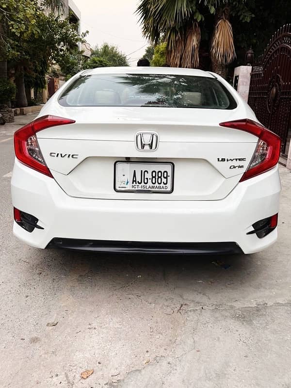 Honda Civic Oriel 2018 5