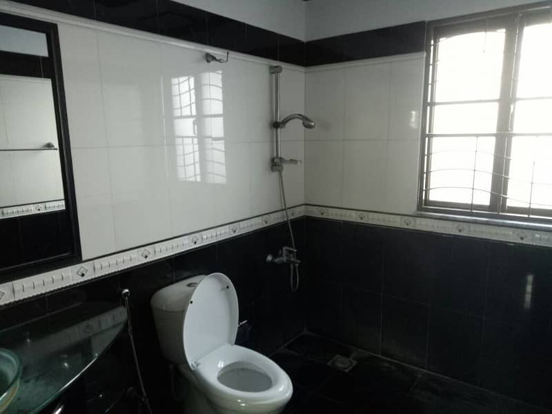 1 Kanal Upper portion Available For rent in DHA Lahore Cantt 10