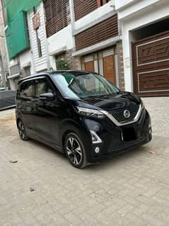 Nissan Dayz Highway Star (S hybrid Pro pilot)