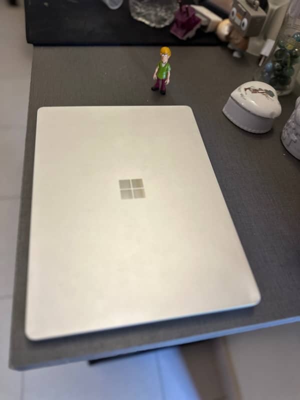 surface laptop go i5 10th gen 7