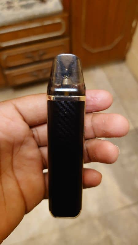 oxva xlim pro carbon fiber edition with 0.6 coil good condition 1