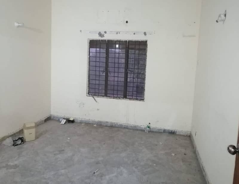 Prime Location 4 Marla 1st Floor Office For Rent In DHA Phase 2,Block Q, Lahore. 5