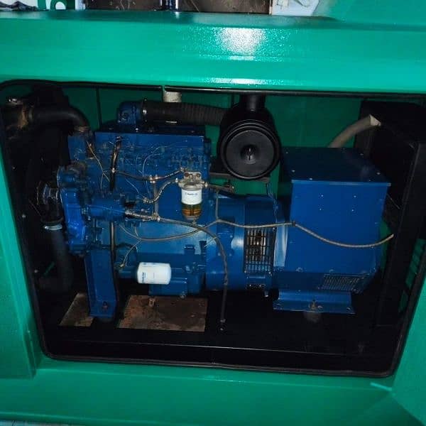 Generators 100Kva Slightly Used Cummins Generator 7