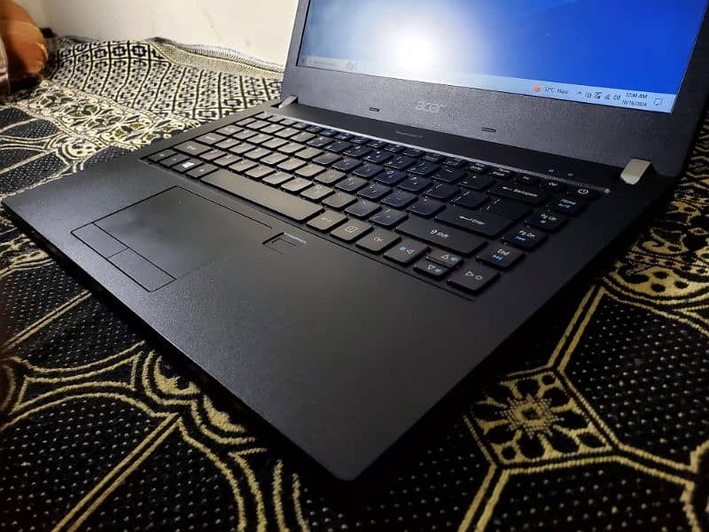 Acer core i5 8th gen 4