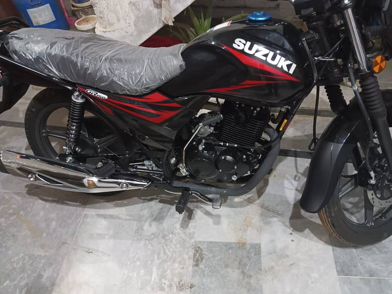 Suzuki GR 150 2022 (03482282560) 1