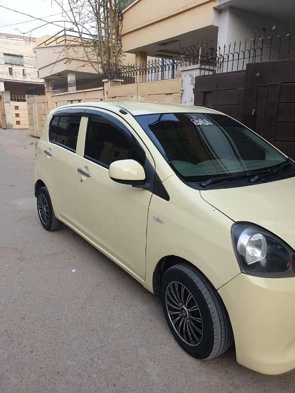 Daihatsu Mira 2015 2