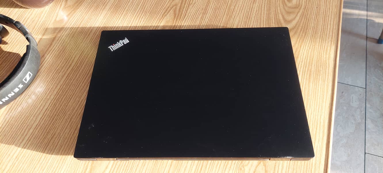 Lenovo L380 touch screen i5 8th gen new condition 1