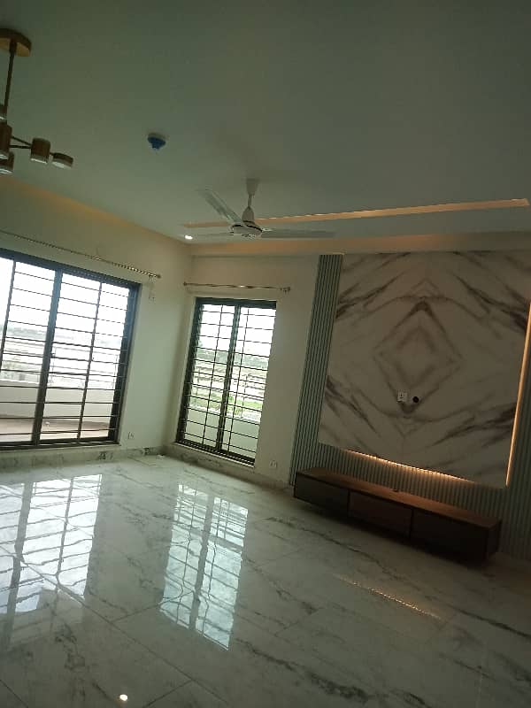 Brand New Apartment Available For Sale In Askari 11 Lahore 8