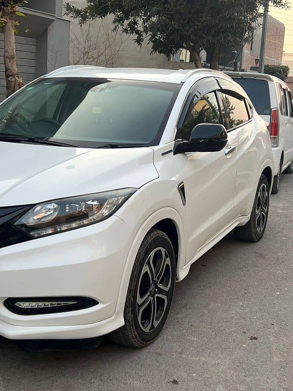 Honda Vezel 2017 1