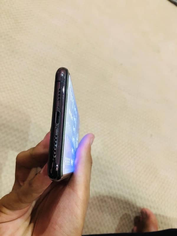 IPhone 11 Pro Max [Exchange possible ] 4