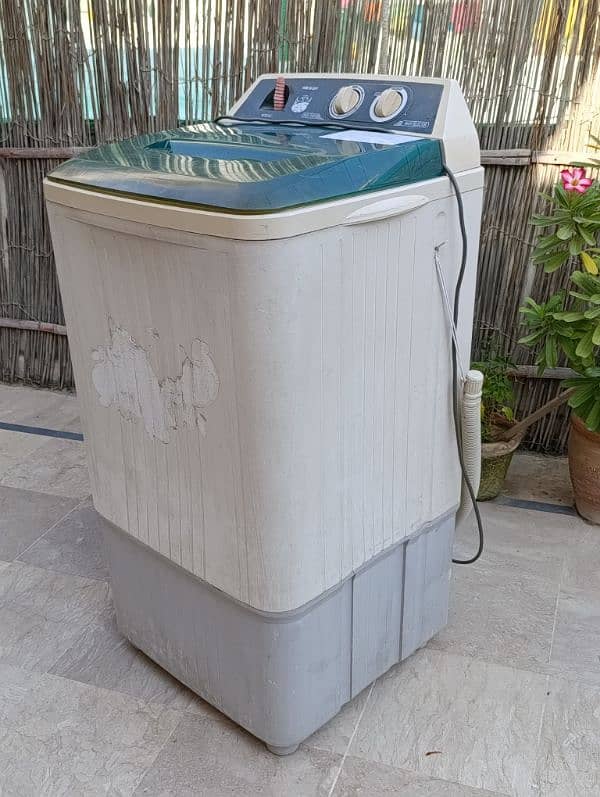 Haier large size washing machine 0