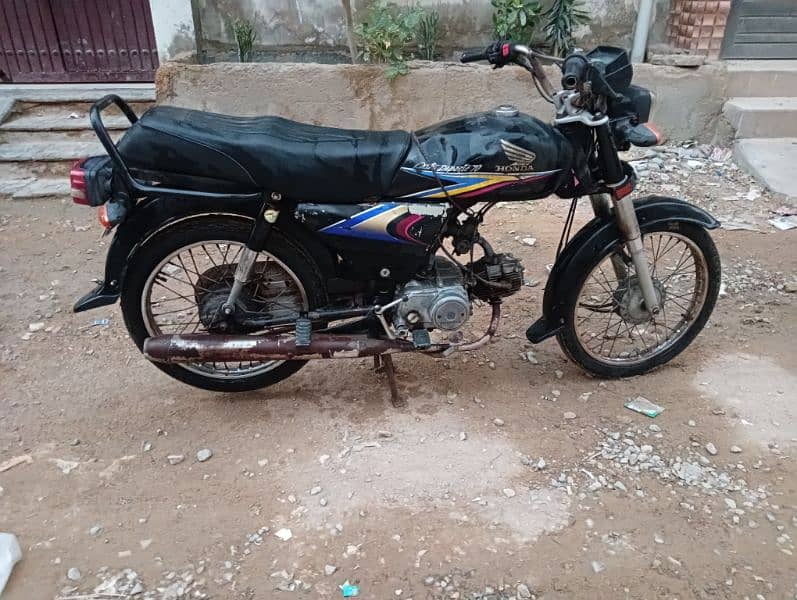 Honda karachi genuine condition 3