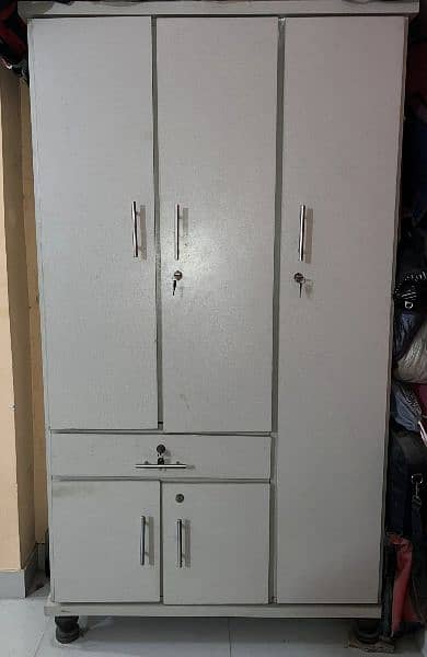 Used Wardrobe 0