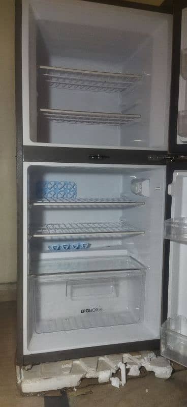 Small Size Haier Refrigerator  Modle HRF-216EBD 4