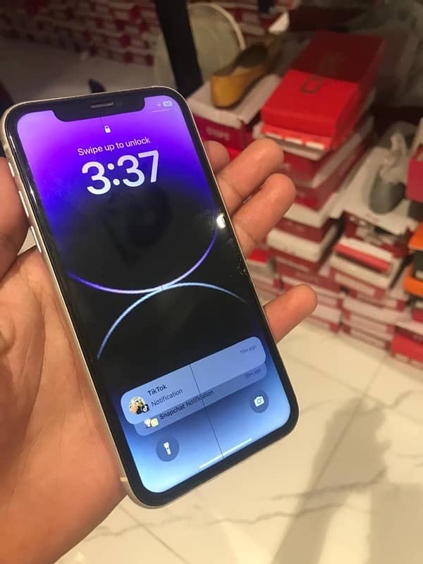 iPhone 11 factory unlock  256 gb 1