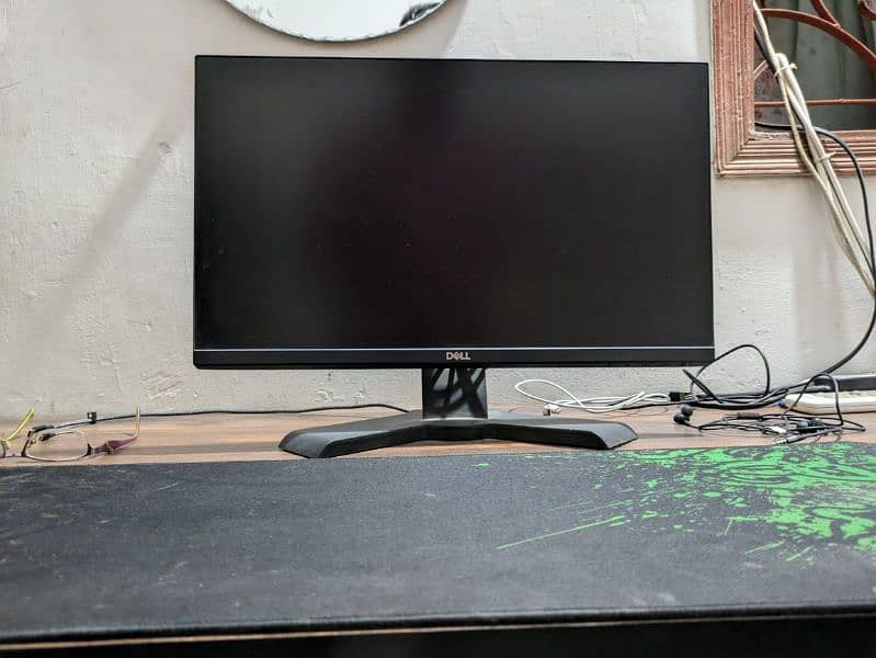 Dell bezel-less 22-inch monitor 0