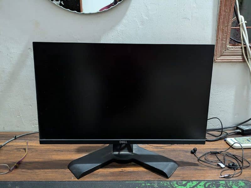 Dell bezel-less 22-inch monitor 1