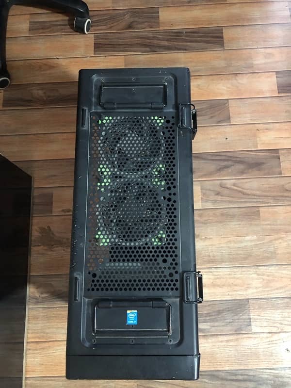 Selling my Custom Gaming CPU i7 4790, 16GB, 128 GB SSD 6