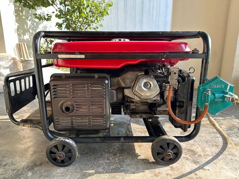 Honda Elemax 7600 Generator 1