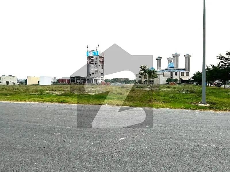 Prime Location 1 Kanal Residential Plot Available For Sale in DHA Phase 8 Block V 0