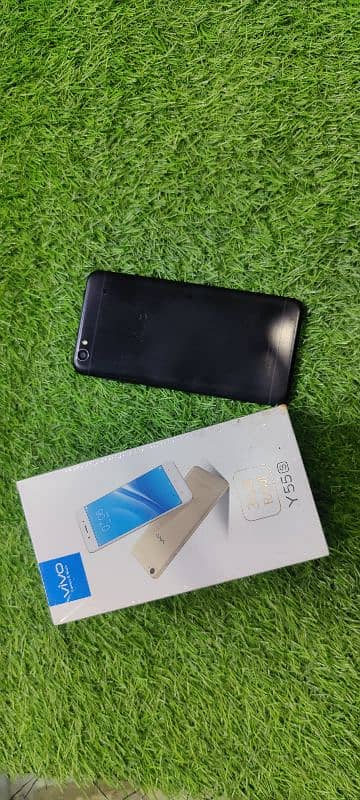 Vivo Y55s Official PTA (not a copy set) Price Negotiable 1