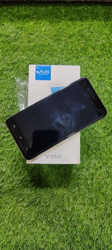 Vivo Y55s Official PTA (not a copy set) Price Negotiable 3