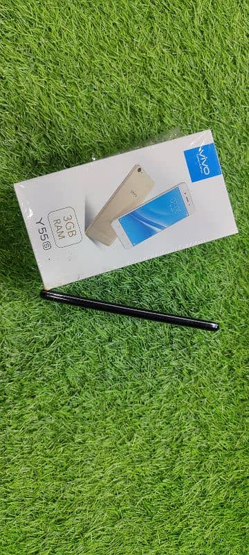 Vivo Y55s Official PTA (not a copy set) Price Negotiable 4