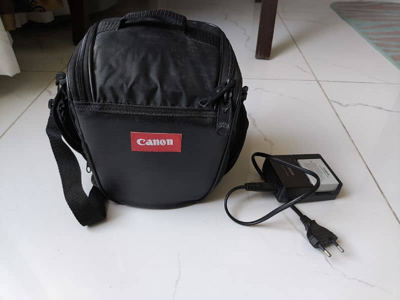 Canon 650D + 18mm-55mm + 50mm 1.8 + 8gb Sony Card + Camera Bag 1