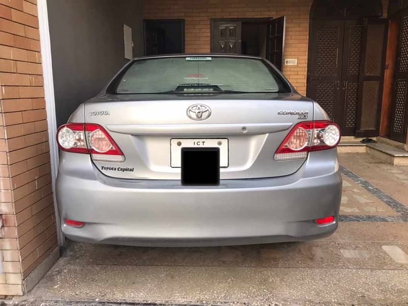 Toyota Corolla GLI 2013 1