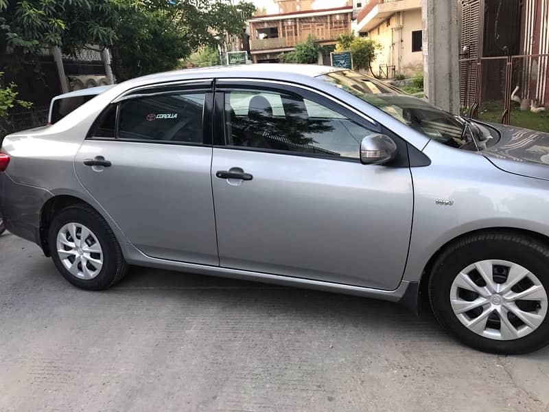 Toyota Corolla GLI 2013 4