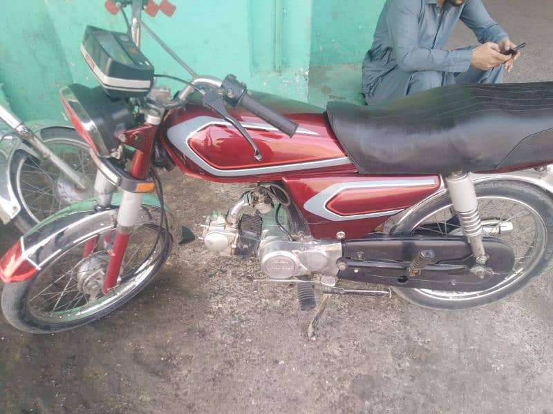 I was selling this bike because I was money urjent 2