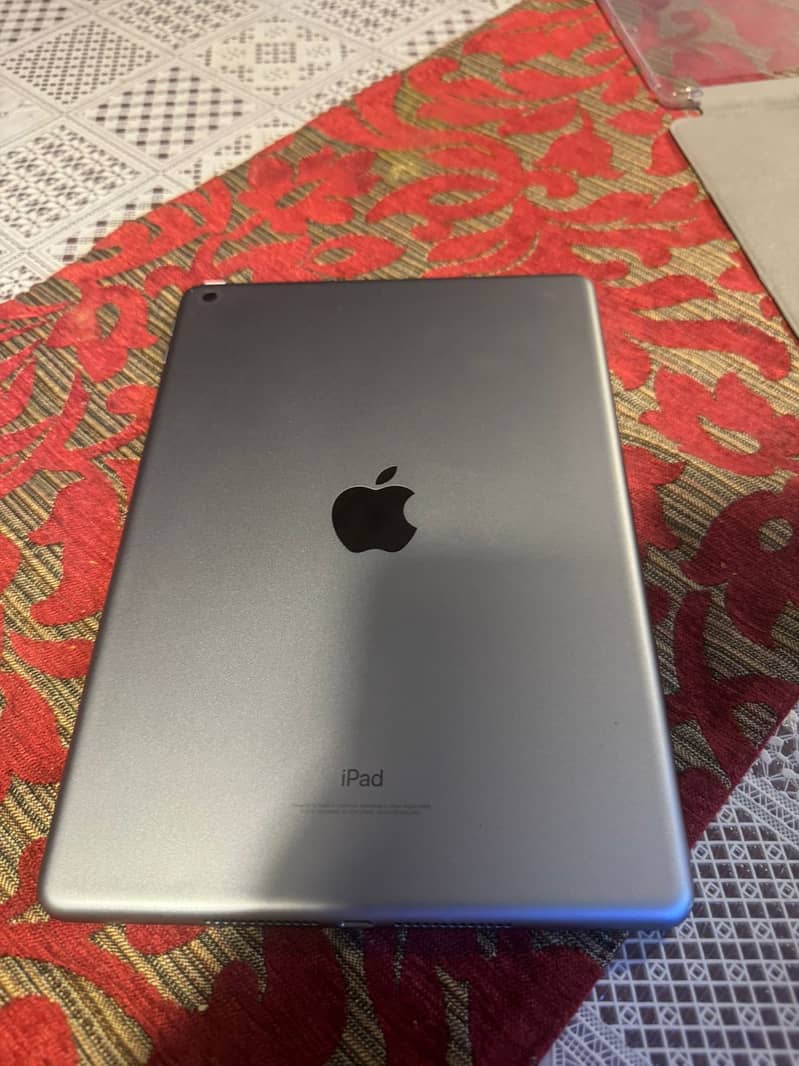 IPAD 6th GENERATION 10 BY 10 FOR SALE 5