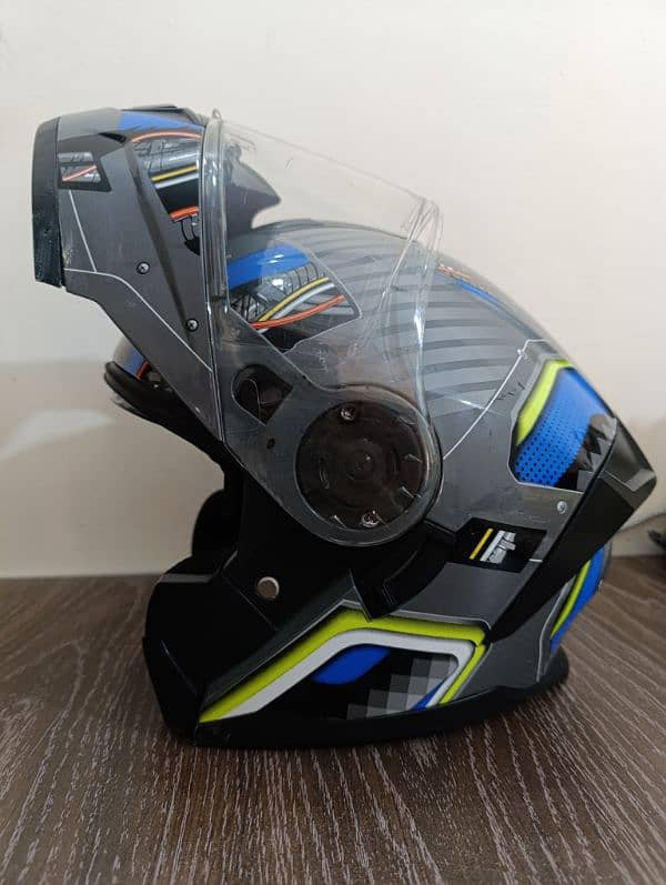 USA Imported Vega Flip Up Helmet 0